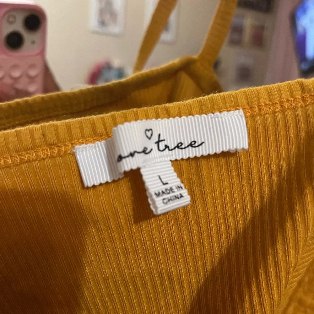 Yellow Ribbed Crop Top - Picture 2 of 2